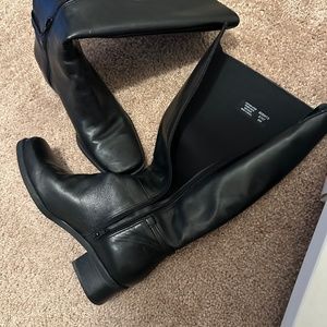 Naturalizer high black leather boots